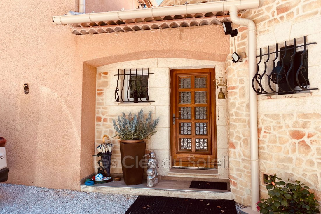 Villa in Garéoult, Provence-Alpes-Côte d'Azur, France 5 - 18769534