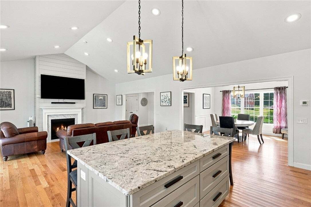 House in Johnston, Rhode Island, United States 5 - 18768350