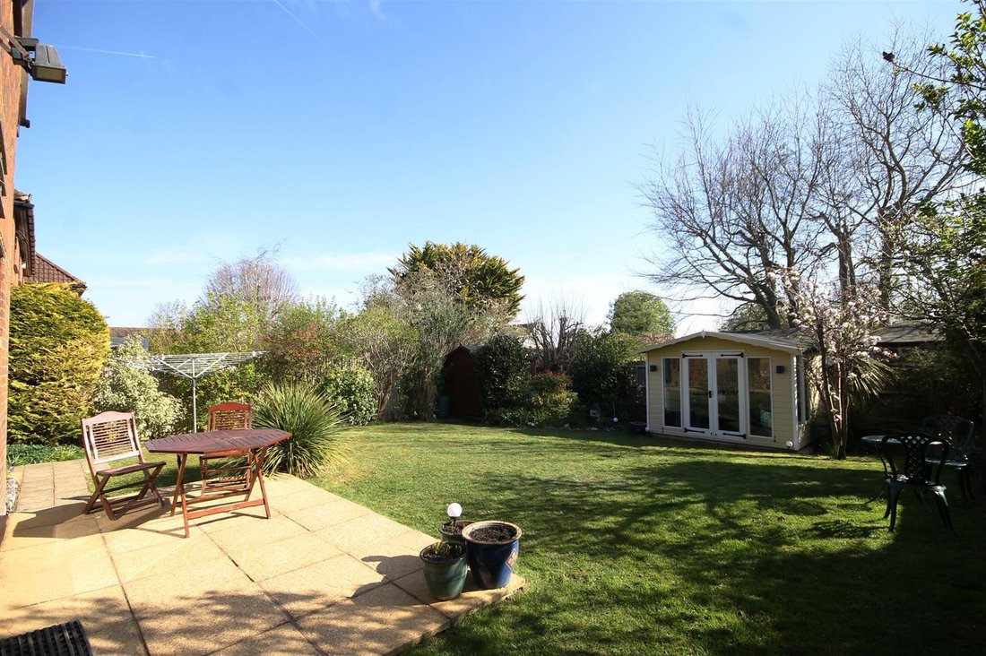 House in Great Bookham, England 2 - 18771122