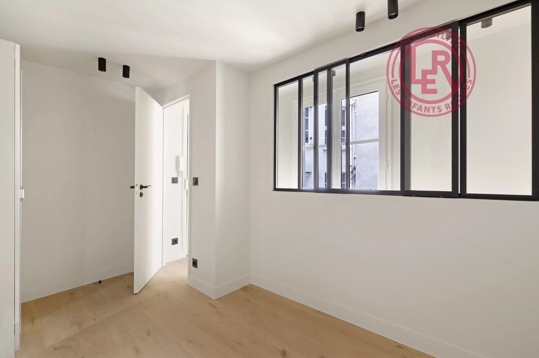 Apartment in Saint Gervais, Paris 4e Arrondissement, Paris 5 - 18770052