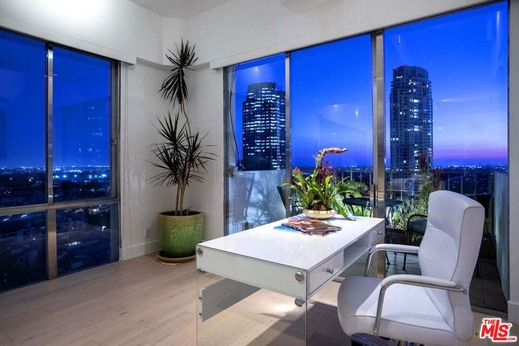 Condominio a Los Angeles, California, Stati Uniti 2 - 18771038