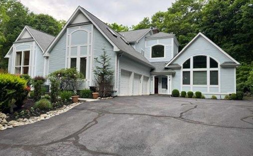 House in Montebello, New York, United States 1