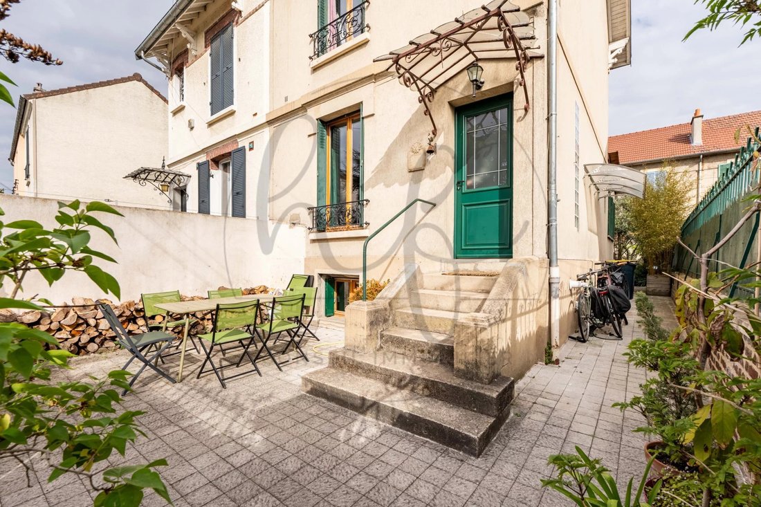 Casa en Gabriel Péri-Estienne d'Orves, Colombes, Francia 2 - 18769620