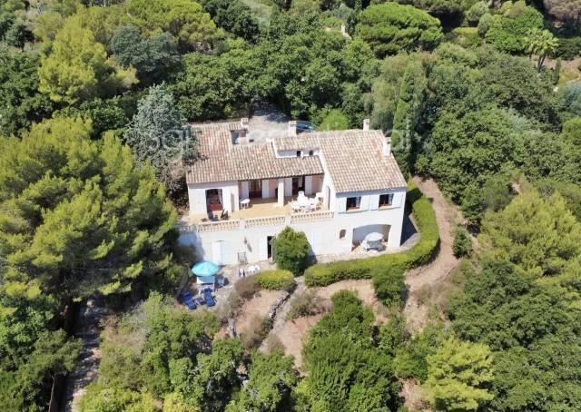 Casa en Ramatuelle, Provenza-Alpes-Costa Azul, Francia 2 - 16246213