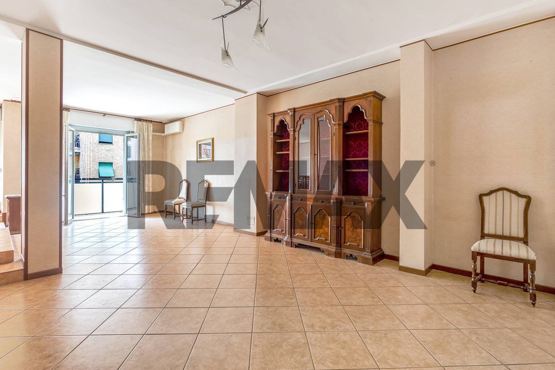 Appartement à Zone d'Argonne - Corse, Milan, Italie 2 - 18766080
