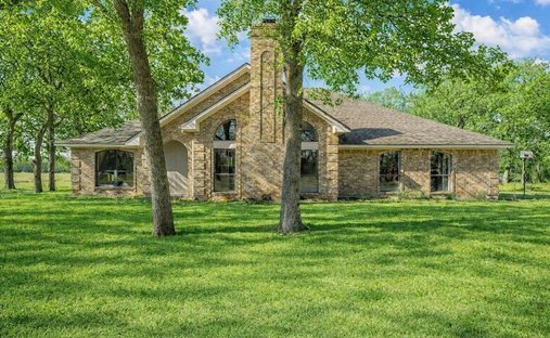 Farm Ranch in Elm Mott, Texas, United States 1