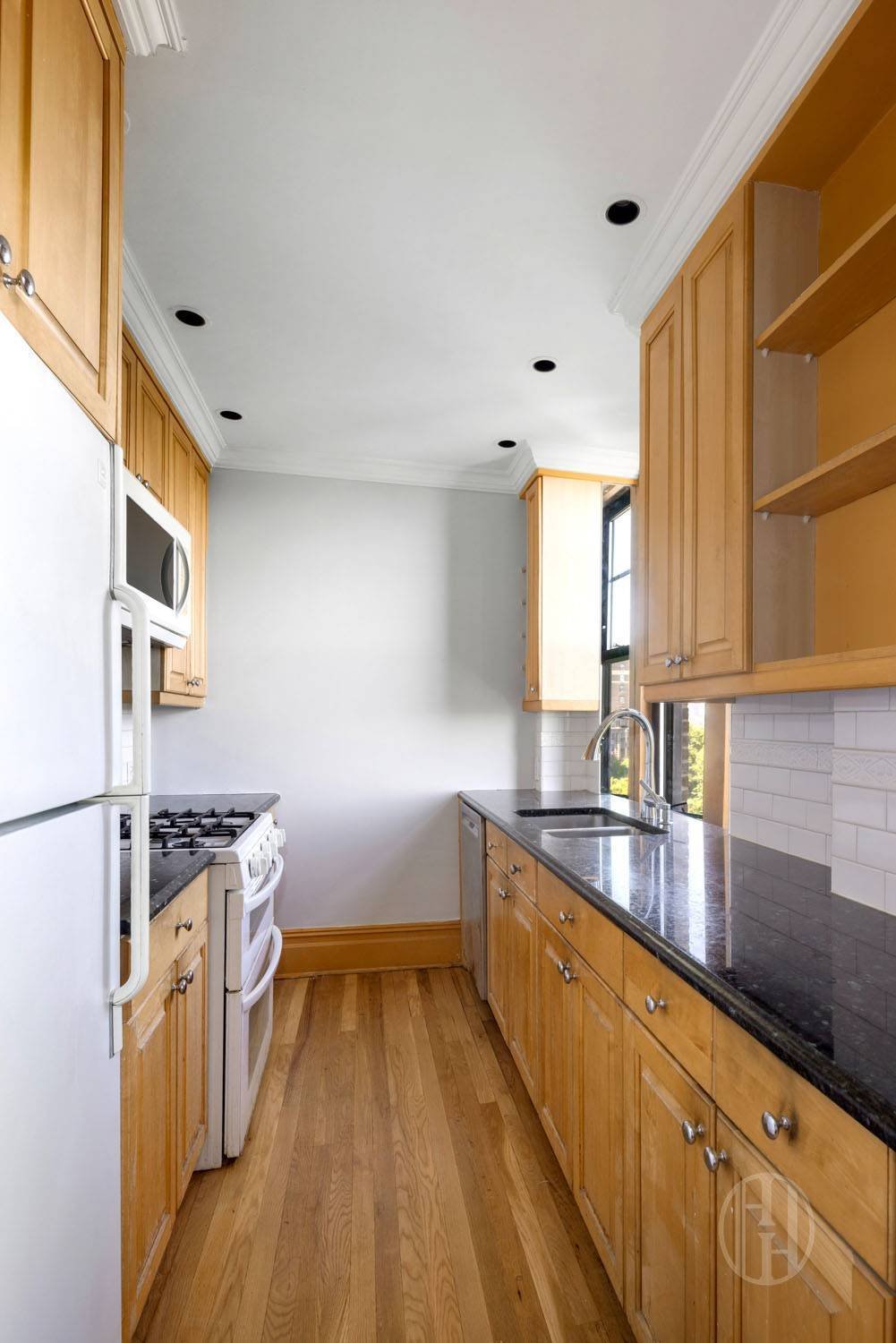 Co Op in New York, New York, United States 3 - 18043232