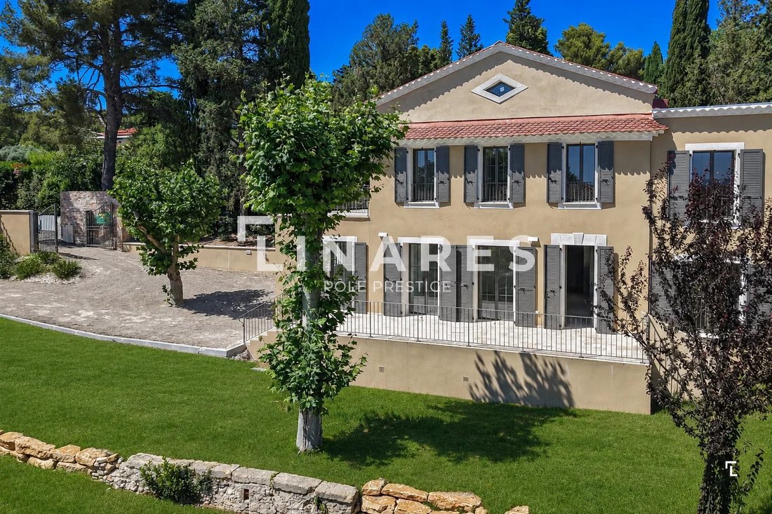 Maison à Mazenod-Bellevue-Saint Donat-Banon, Aix-en-Provence, France 1 - 18370039