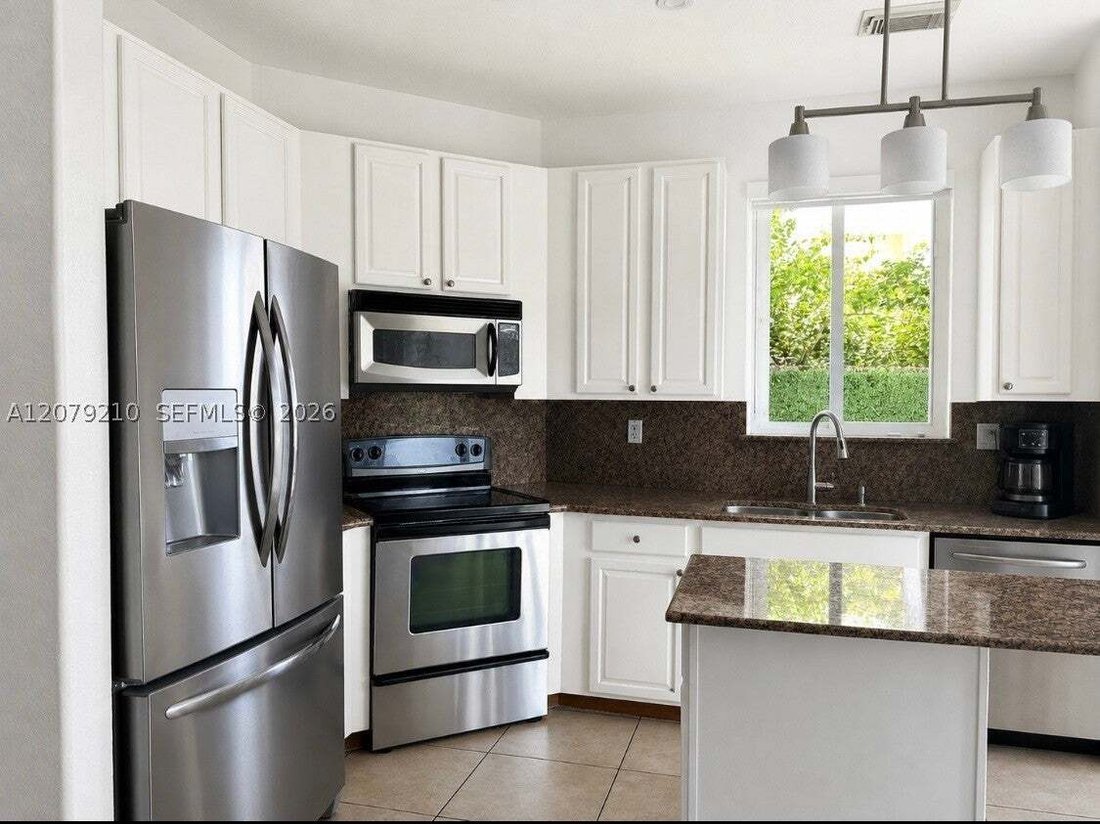 Townhouse en Doral, Florida, Estados Unidos 5 - 18771250