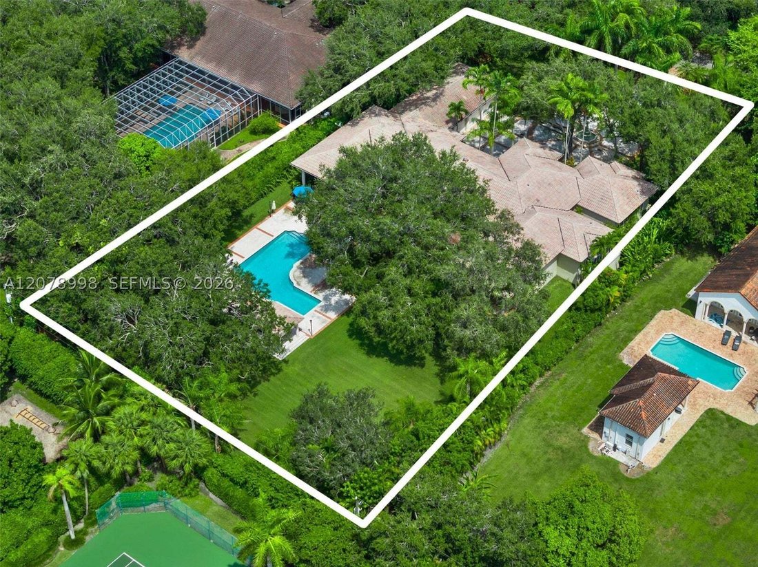 Casa a Coral Gables, Florida, Stati Uniti 1 - 18771185