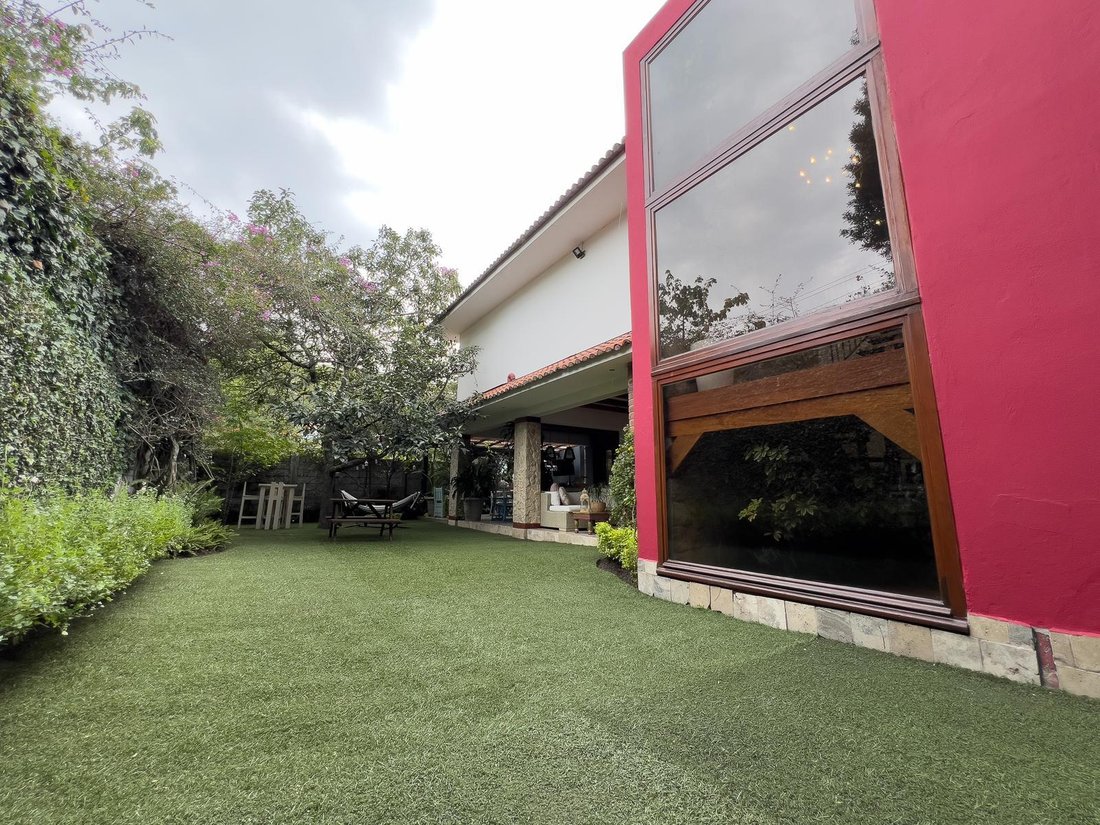 Haus in Quito, Provinz Pichincha, Ecuador 1 - 18770459