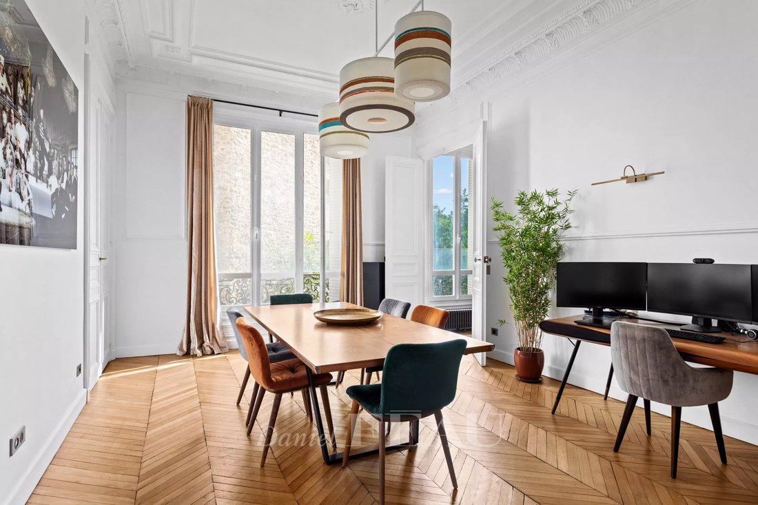 Apartment in Saint Philippe du Roule, Paris 8e Arrondissement, Paris 3 - 18769714