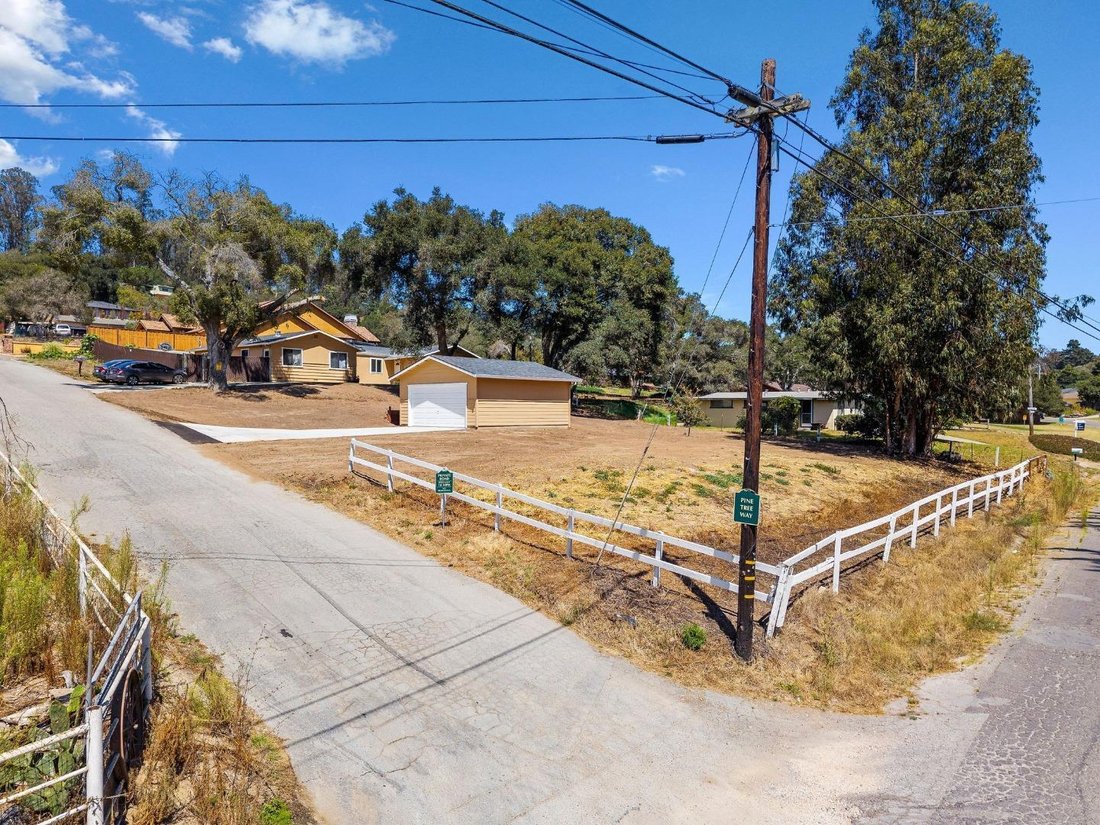House in Salinas, California, United States 2 - 18771415