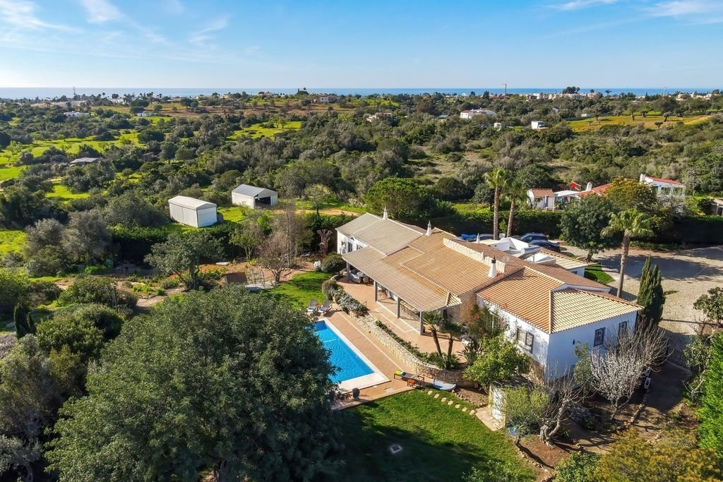Villa in Carvoeiro, Algarve, Portugal 3 - 18772767
