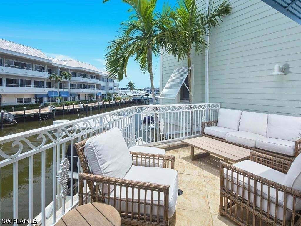 Condo in Naples, Florida, United States 3 - 18768453