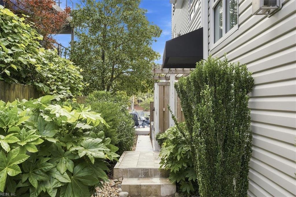 Townhouse in Virginia Beach, Virginia, United States 5 - 18684522