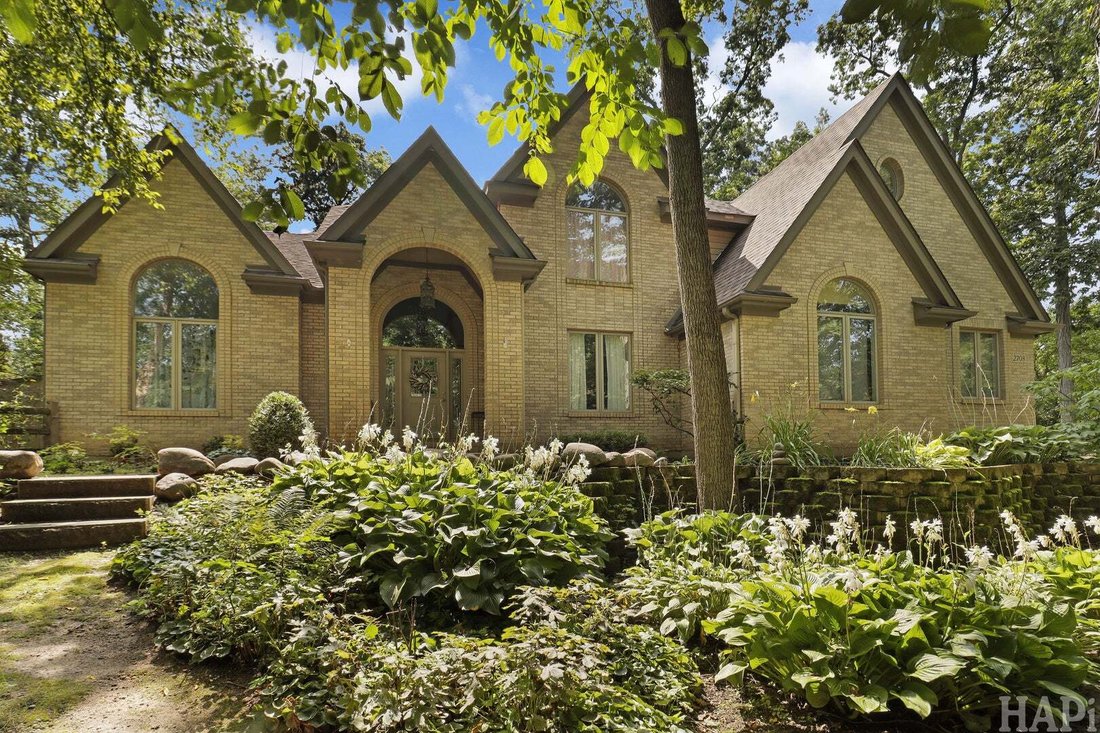 Maison à McHenry, Illinois, États-Unis 1 - 18771433