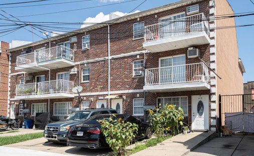 House in New York, New York, United States 1