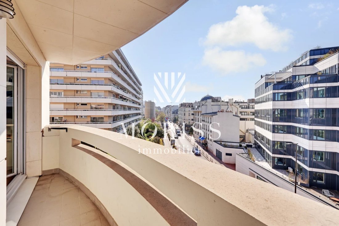 Apartment in Trezel, Levallois-Perret, France 2 - 18769912