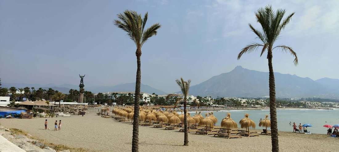 Apartamento en Playa Puerto Banús, Marbella, España 1 - 18768479
