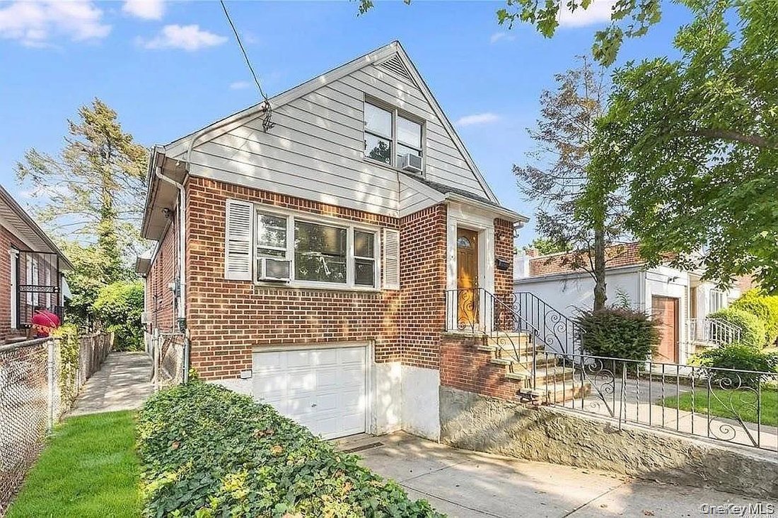 House in New York, New York, United States 1 - 18770474