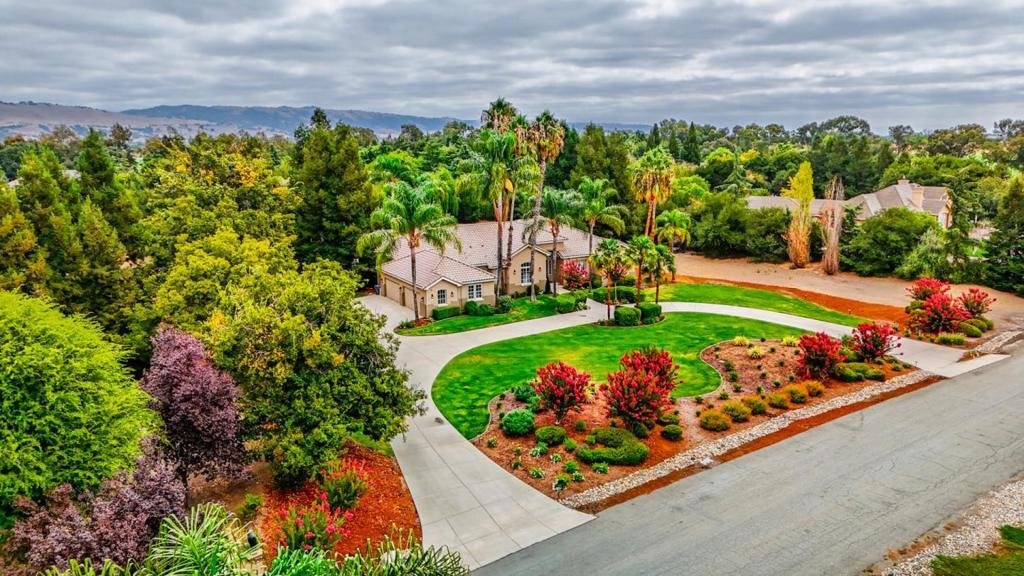 Maison à Gilroy, Californie, États-Unis 2 - 18606208
