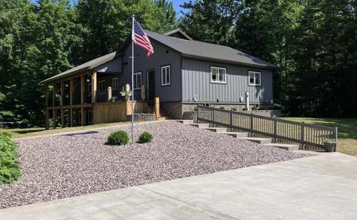 Haus in Munising, Michigan, Vereinigte Staaten 1