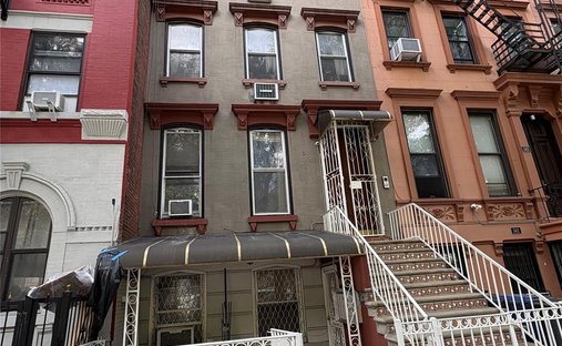 House in New York, New York, United States 1