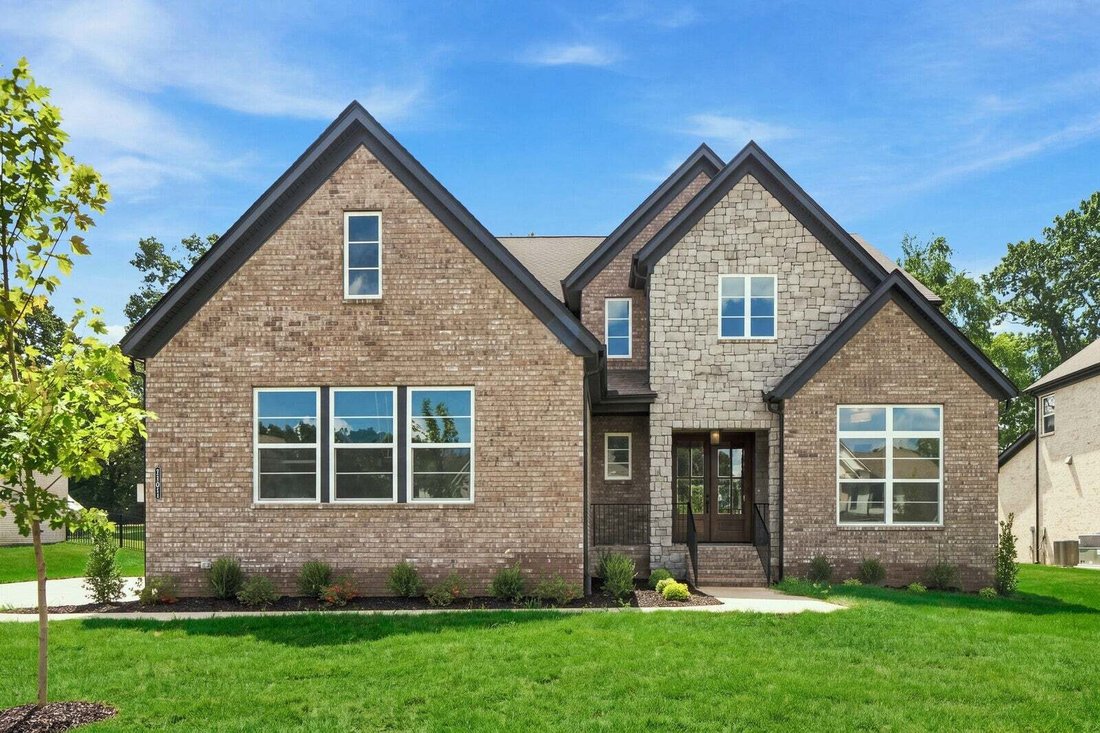 House in Bon Aqua, Tennessee, United States 1 - 18771325