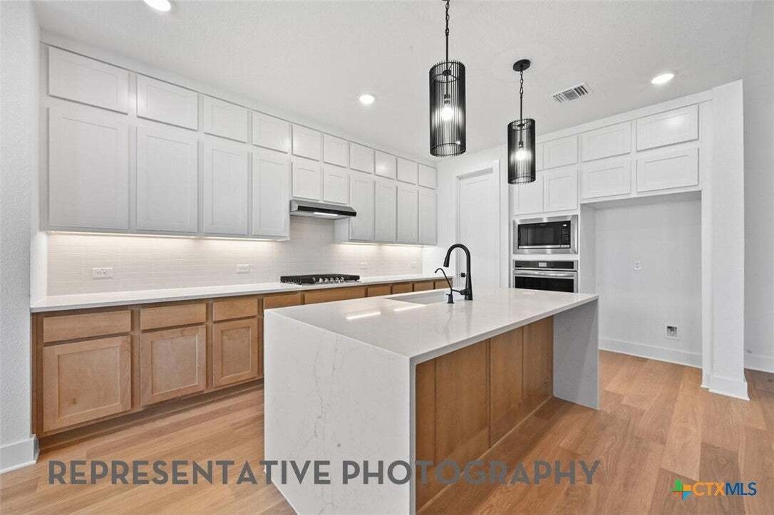 House in Austin, Texas, United States 3 - 18406930