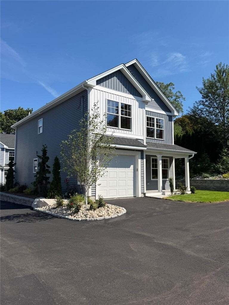 Condo in West Warwick, Rhode Island, United States 1 - 18758368