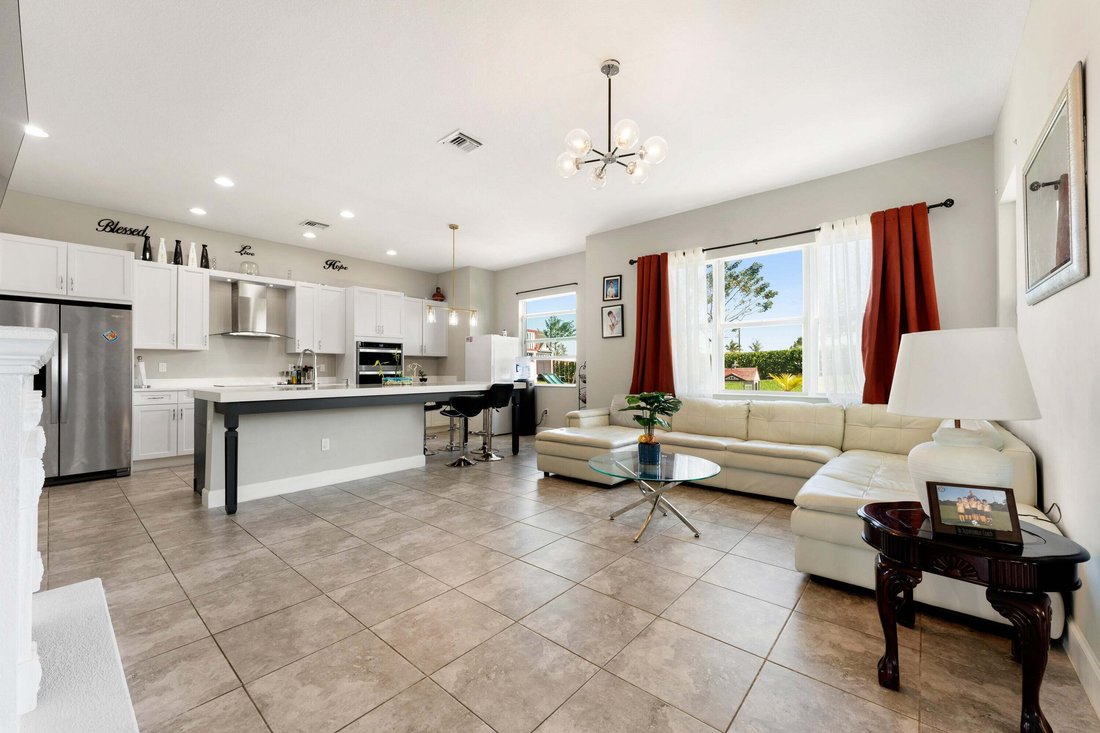 House in West Palm Beach, Florida, United States 3 - 18771142