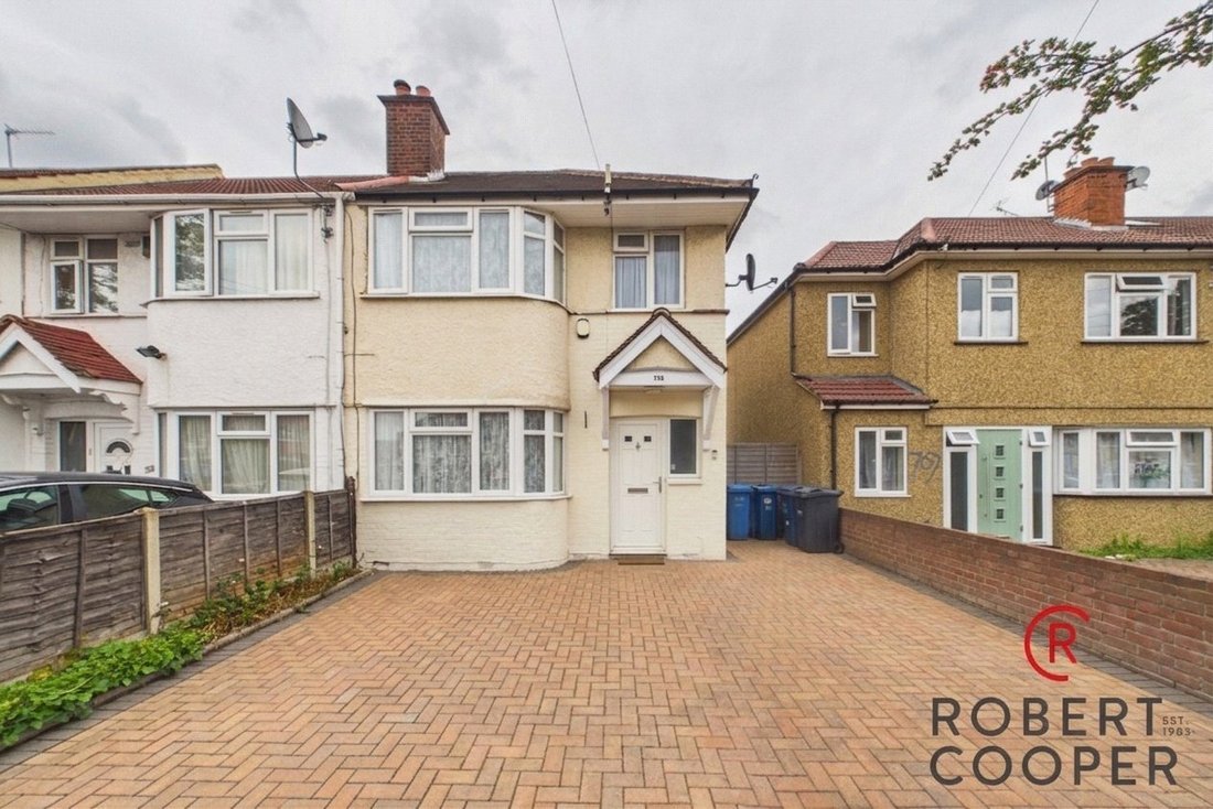House in Kingsend, Hillingdon, England 1 - 18770614
