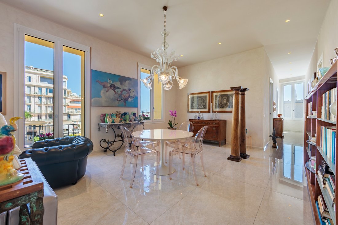 Appartamento a Mentone, Provenza-Alpi-Costa Azzurra, Francia 1 - 16579571