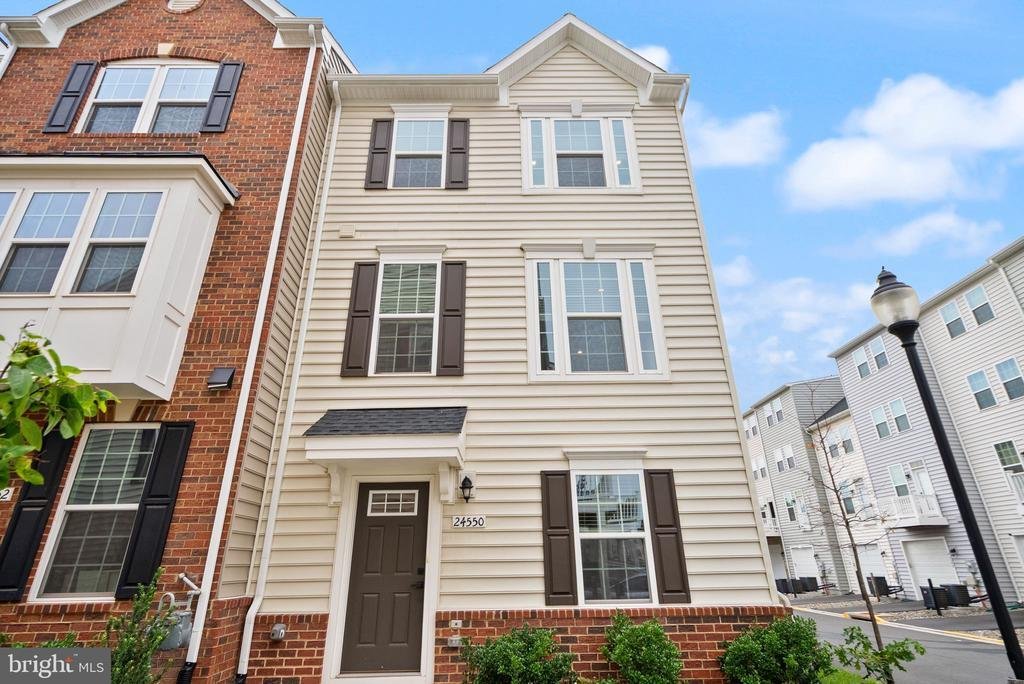 Townhouse in Ashburn, Virginia, United States 4 - 18648599