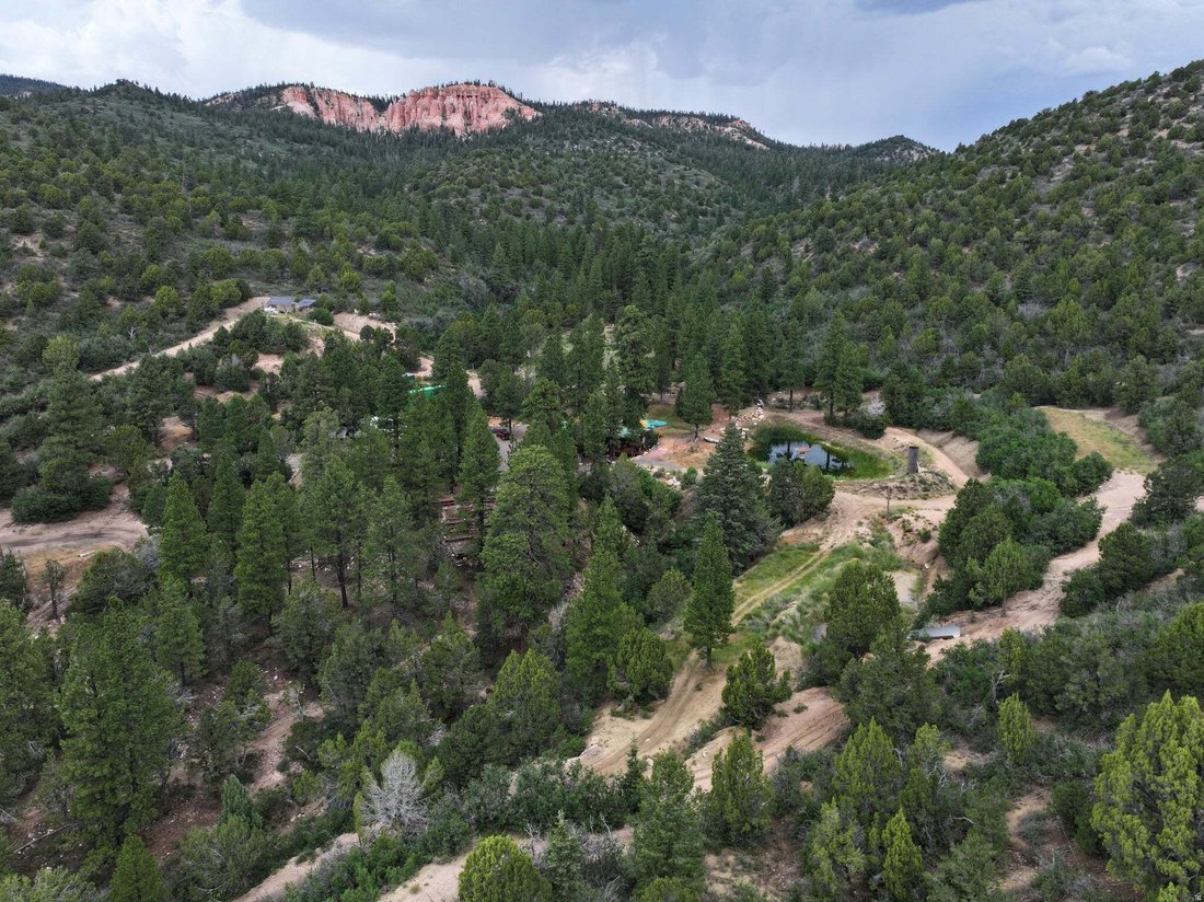 Kanab, Utah, United States 2 - 18771593