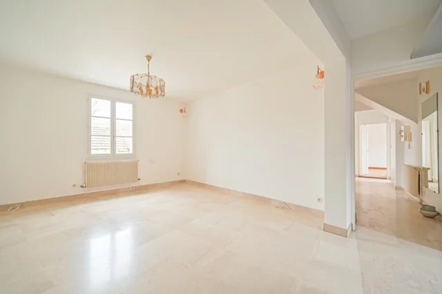 Apartment in Jonchere-Malmaison-Saint Cucufa, Rueil-Malmaison, France 3 - 18770053
