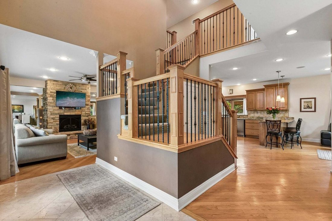 House in Mount Prospect, Illinois, United States 4 - 18768936