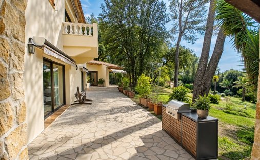 Villa in Quartiers Est les Salettes-Les Campons, La Colle-sur-Loup, France 1