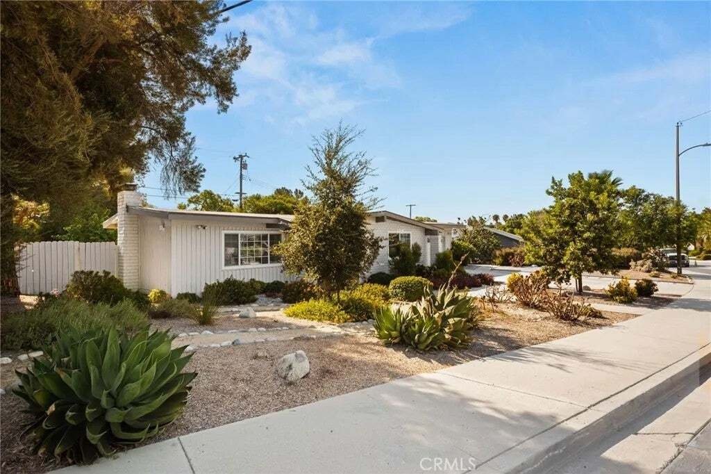 House in Claremont, California, United States 4 - 18772025