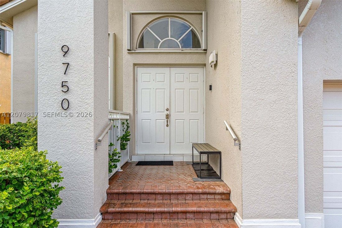 Casa en Doral, Florida, Estados Unidos 3 - 18771196