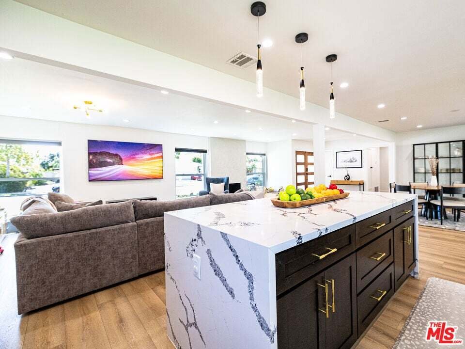 Casa a Thousand Oaks, California, Stati Uniti 2 - 18771017