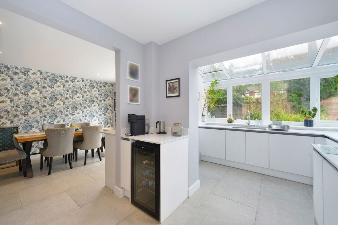 Haus in Cranleigh, England 4 - 18770920