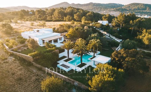 Villa à Santa Eulària des Riu, Îles Baléares, Espagne 1