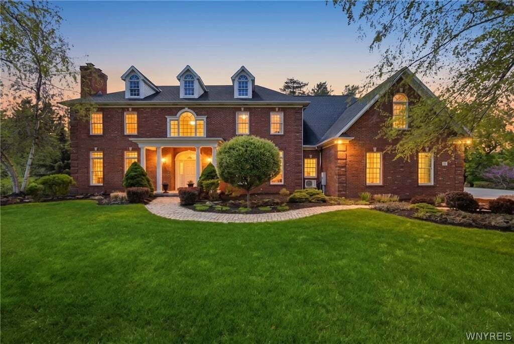 House in Amherst, New York, United States 5 - 17936480