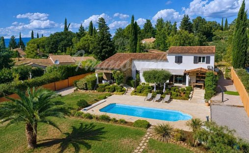 Villa a Bagnols-en-Forêt, Provenza-Alpi-Costa Azzurra, Francia 1