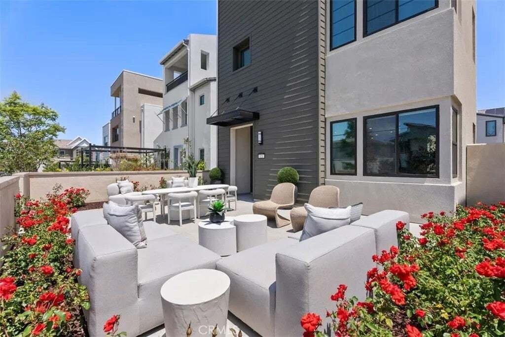 Condo in Irvine, California, United States 2 - 18102758