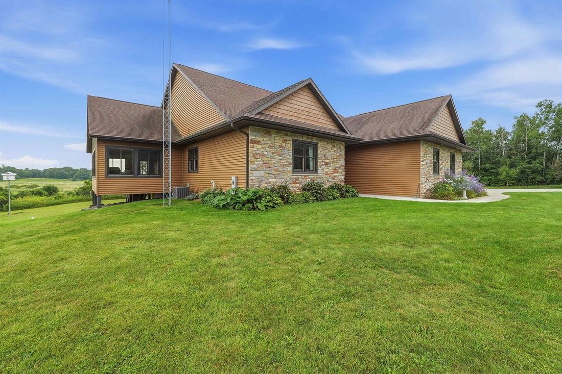 House in Waupun, Wisconsin, United States 4 - 18773837