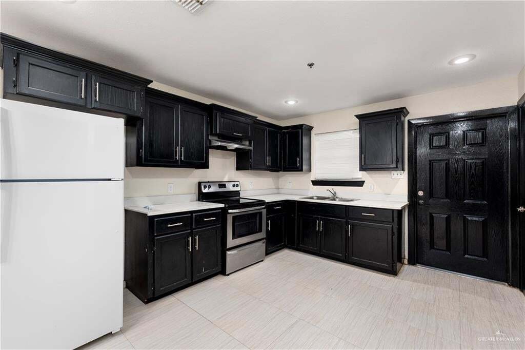 House in Pharr, Texas, United States 4 - 18773807