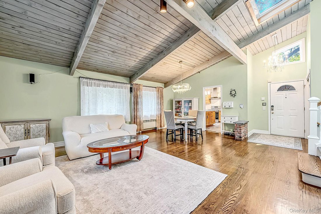 Casa a East Norwich, New York, Stati Uniti 2 - 18773858